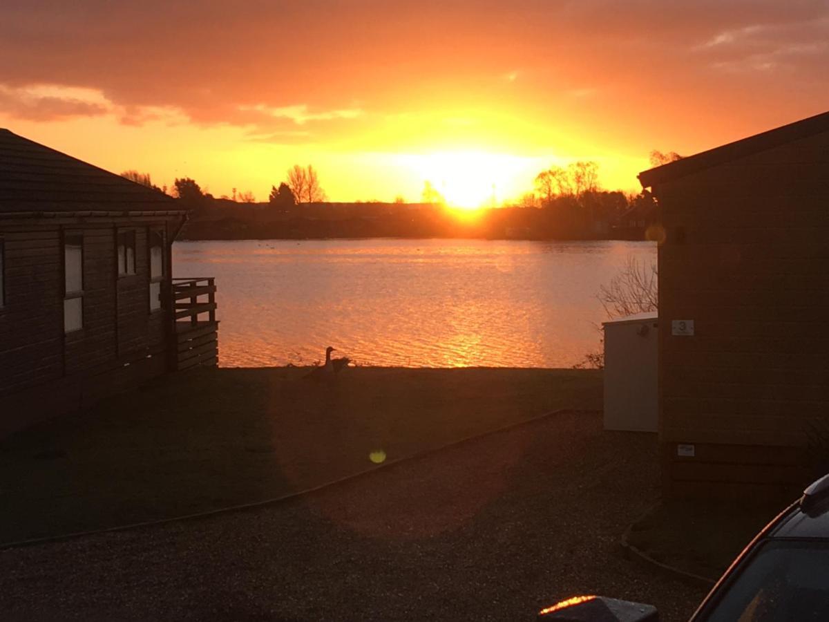 Waddington  Tattershall Lakes Retreat 3 Bedroom Mini Lodge מראה חיצוני תמונה